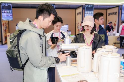 圆满收官百胜图E6Air助力赛事级咖啡研磨突破麻将胡了试玩2025WCRC中国区选拔赛上海站(图4)