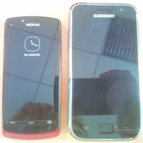 1G处理器塞班新机 Nokia 700真机曝光